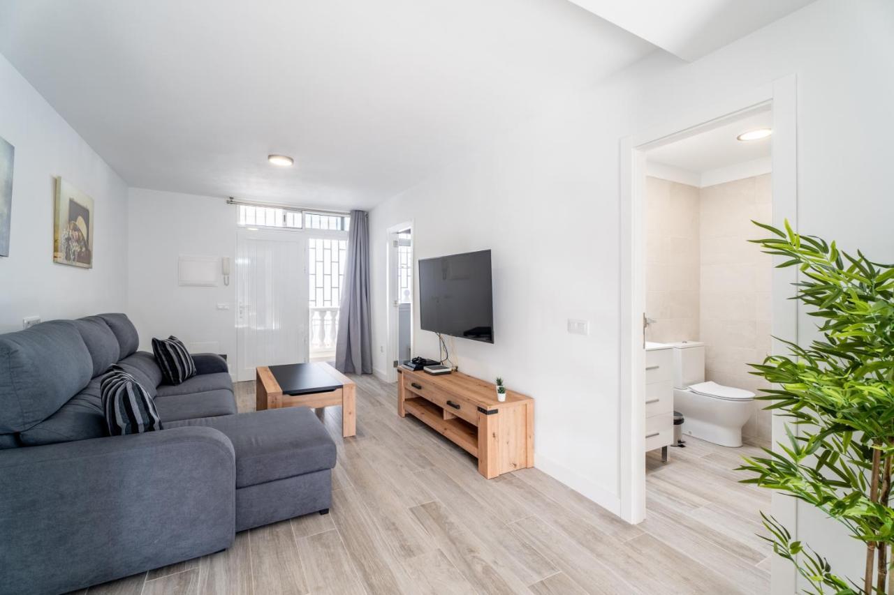 Las Rosas Sunset Apartment أرونا المظهر الخارجي الصورة