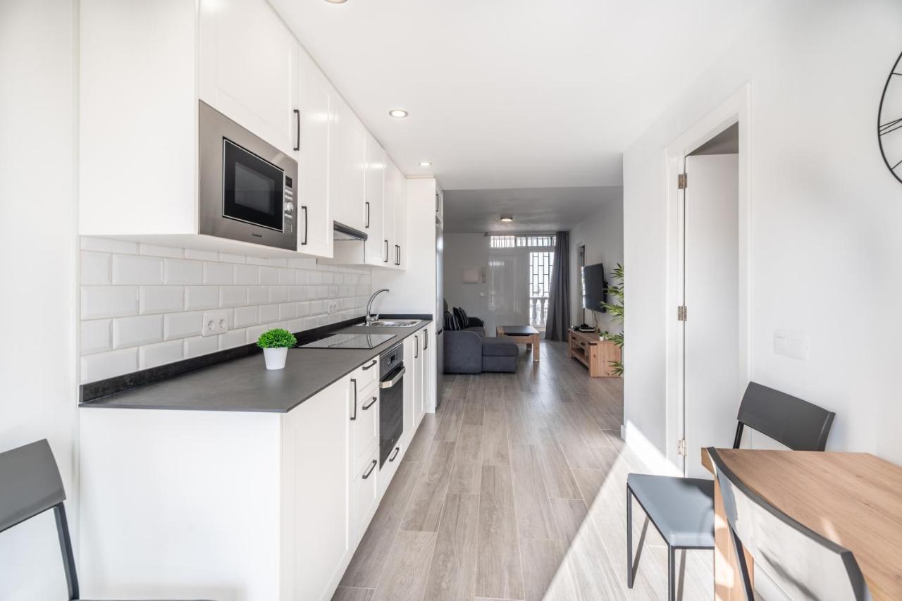 Las Rosas Sunset Apartment أرونا المظهر الخارجي الصورة